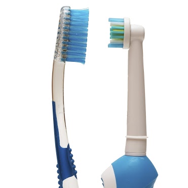 Regular toothbrush vs. electric toothbrush